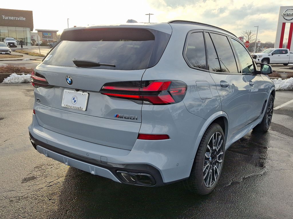 2025 BMW X5 M60i 6