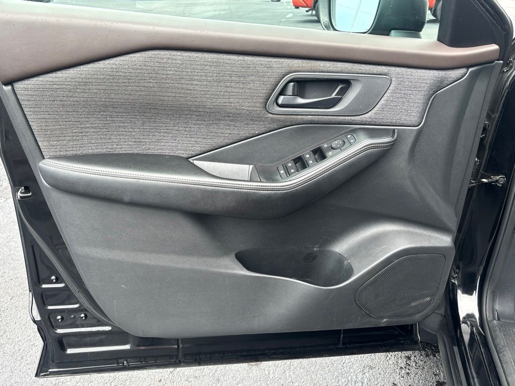 Used 2021 Nissan Rogue SUV