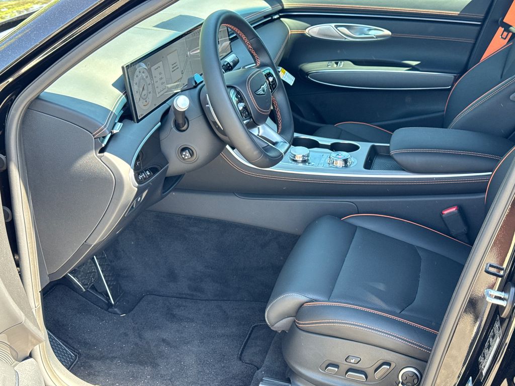 2026 GENESIS GV70 Sport Advanced - Photo 11