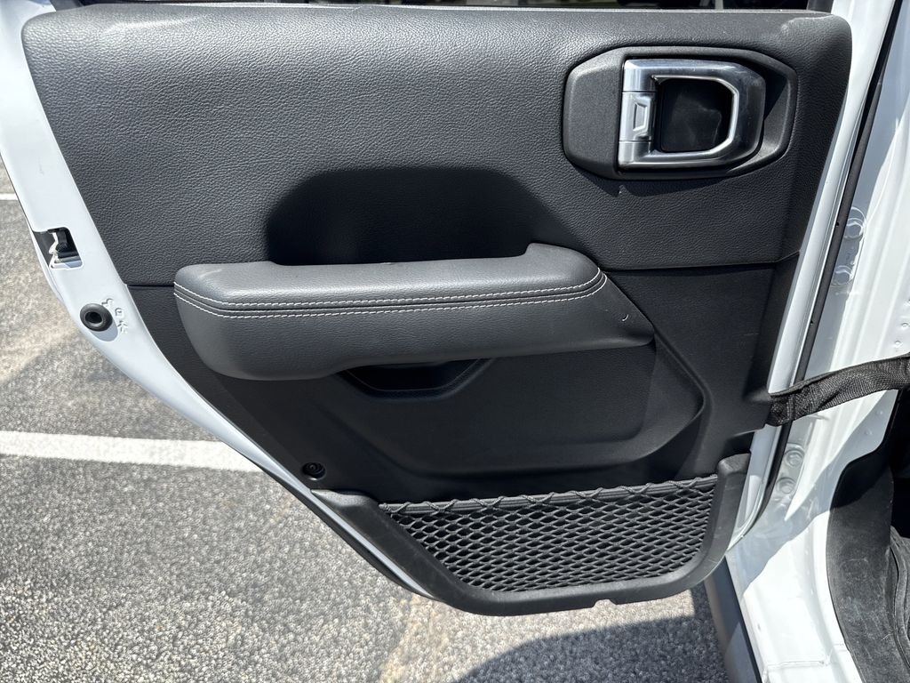 2021 Jeep Wrangler Unlimited Rubicon White at River Oaks CDJR