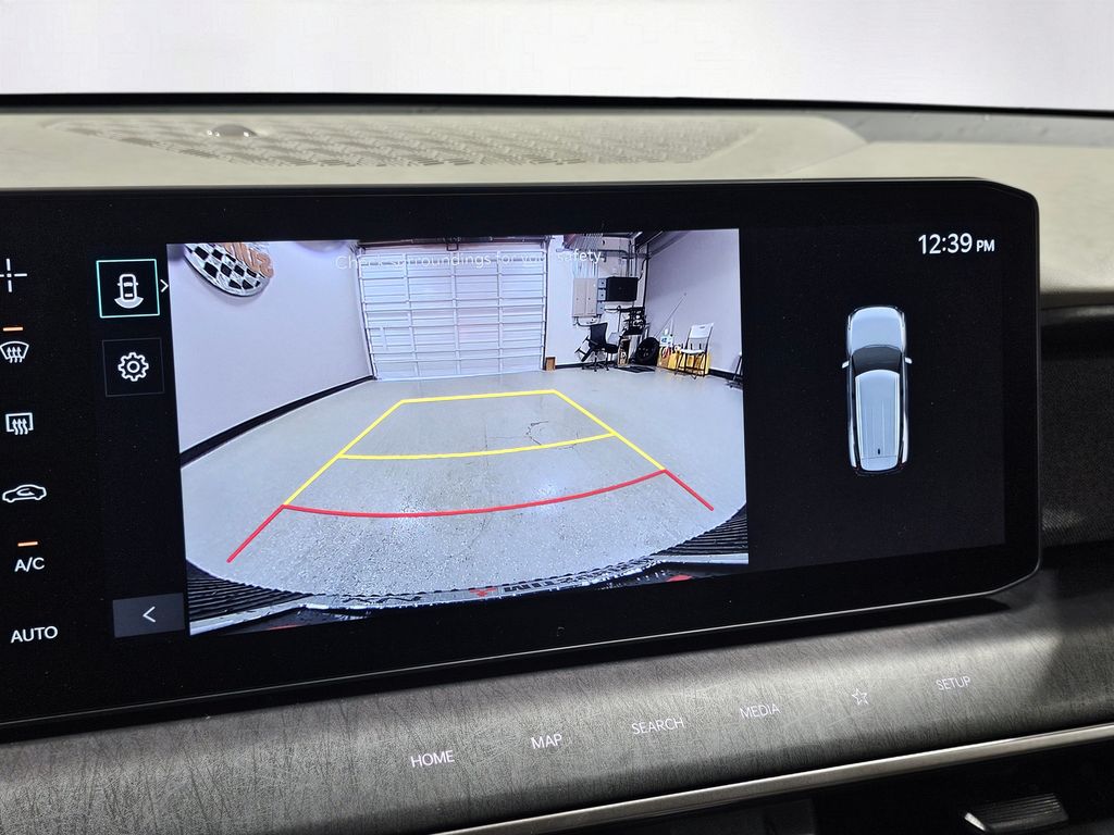 Used 2024 Gray Kia Wind image 28