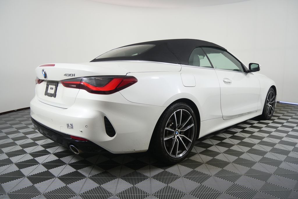 Thumbnail: 2024 BMW 4 Series - 3