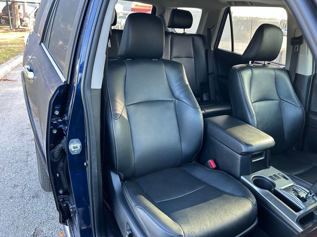 Thumbnail: 2023 Toyota 4Runner - 15