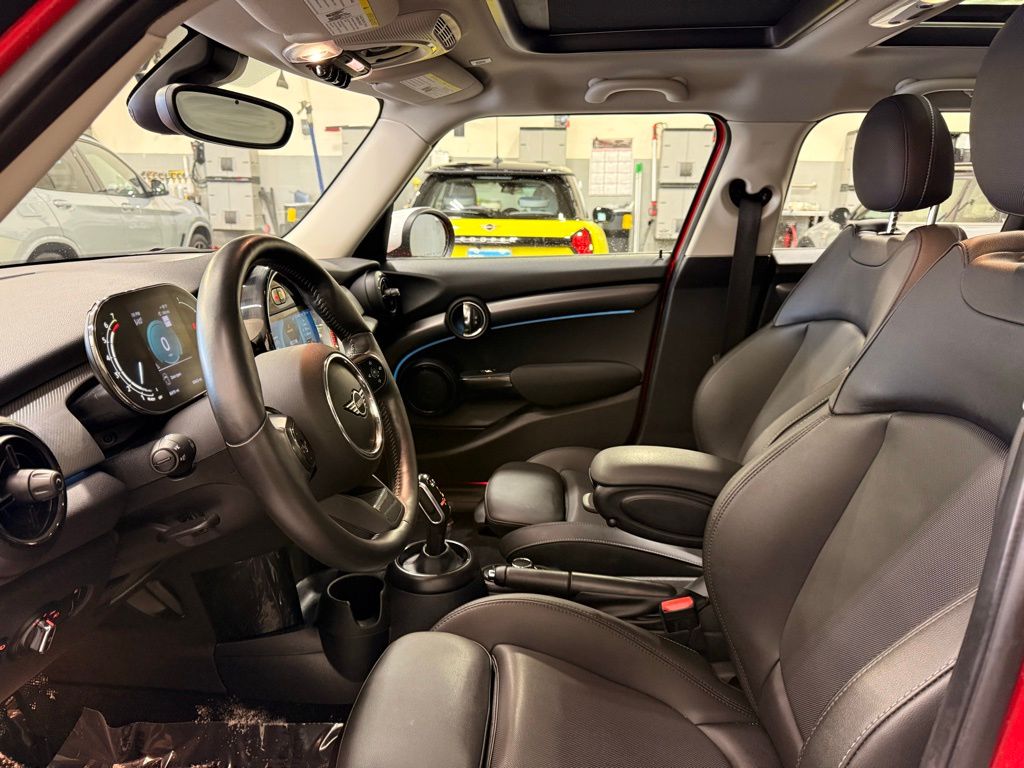 Thumbnail: 2023 MINI Cooper - 12