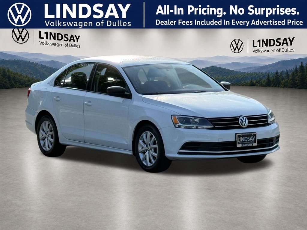 Pure White 2015 Volkswagen Jetta Sedan Front-Wheel Drive 5-Speed Manual