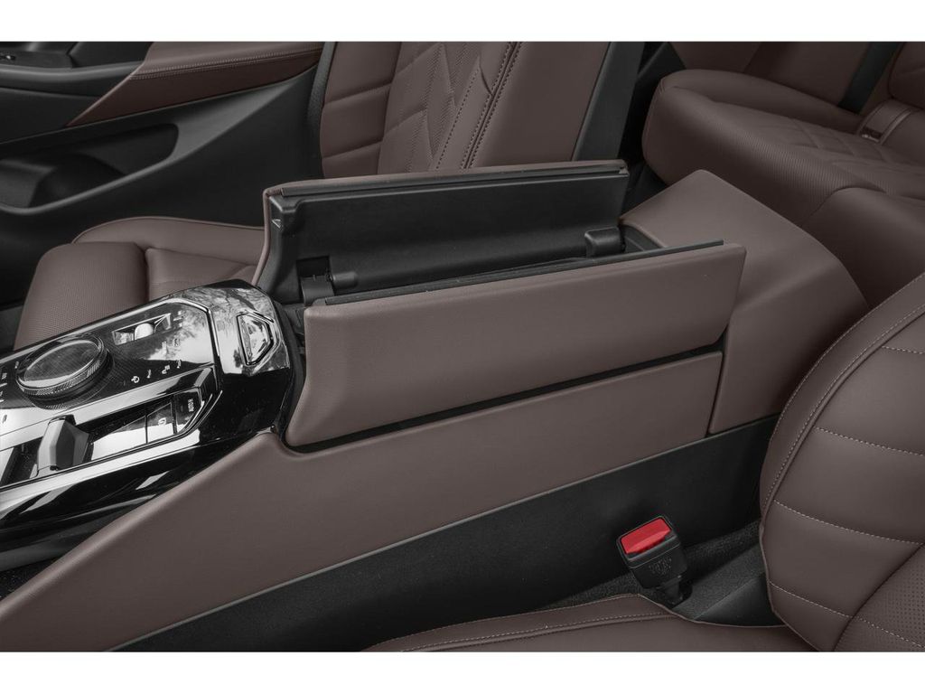 2026 BMW 5 Series 540i xDrive 14