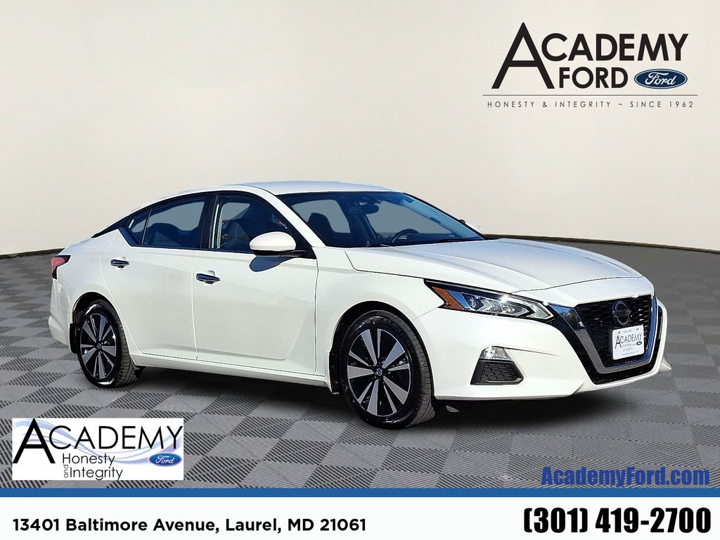 2022 Nissan Altima 2.5 SV FWD