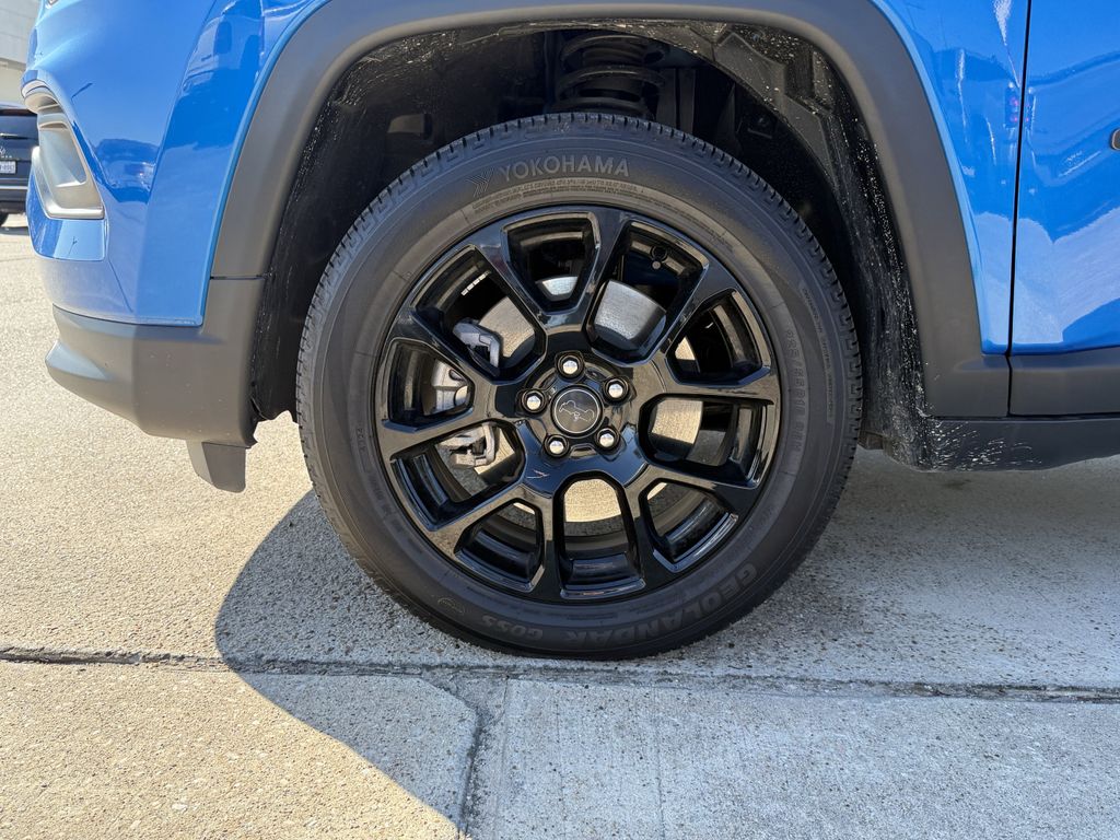2025 Jeep Compass Latitude Blue at Texan Dodge Chrysler Jeep Ram