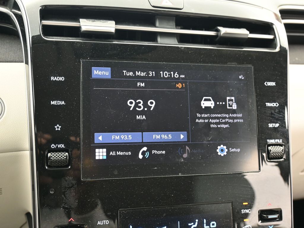 Used 2023 Shimmering Silver Hyundai SEL image 19