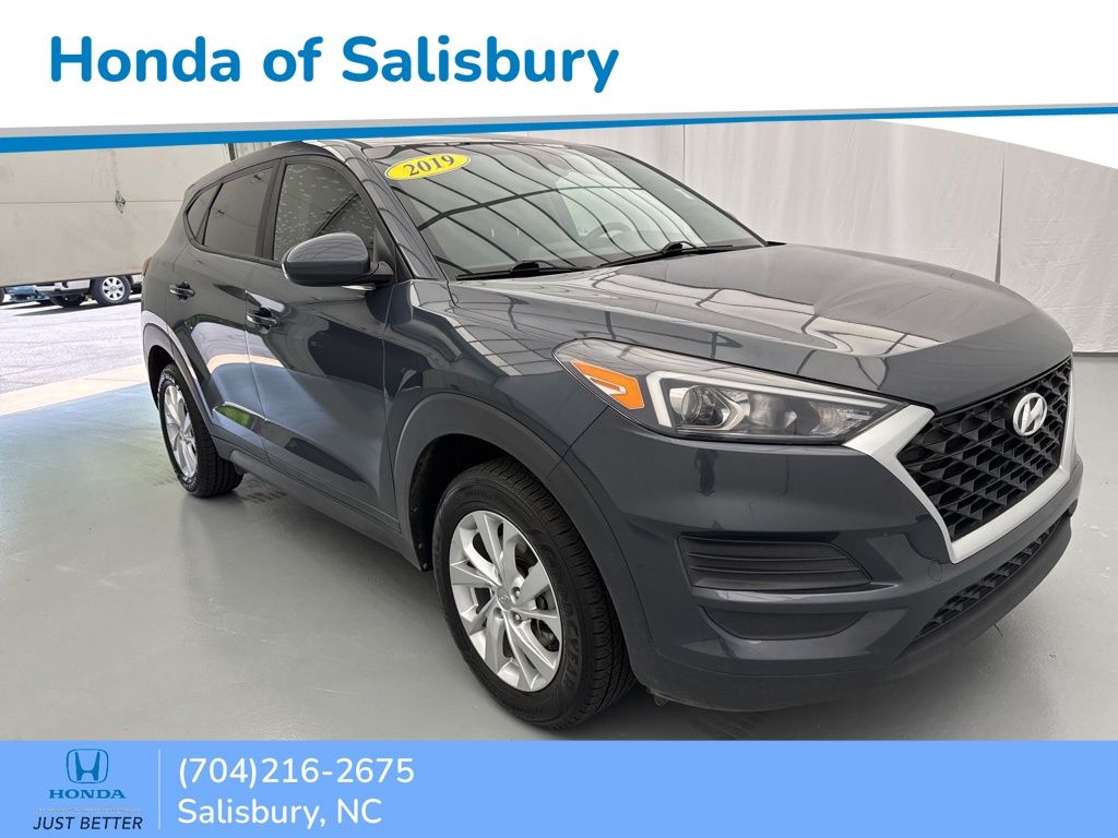 Blue 2019 Hyundai Tucson SE FWD SUV / Crossover Front-Wheel Drive 6-Speed Automatic