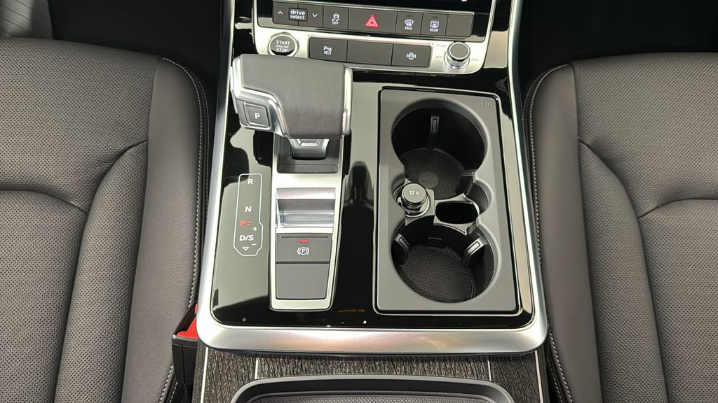 2025 Audi Q7  21