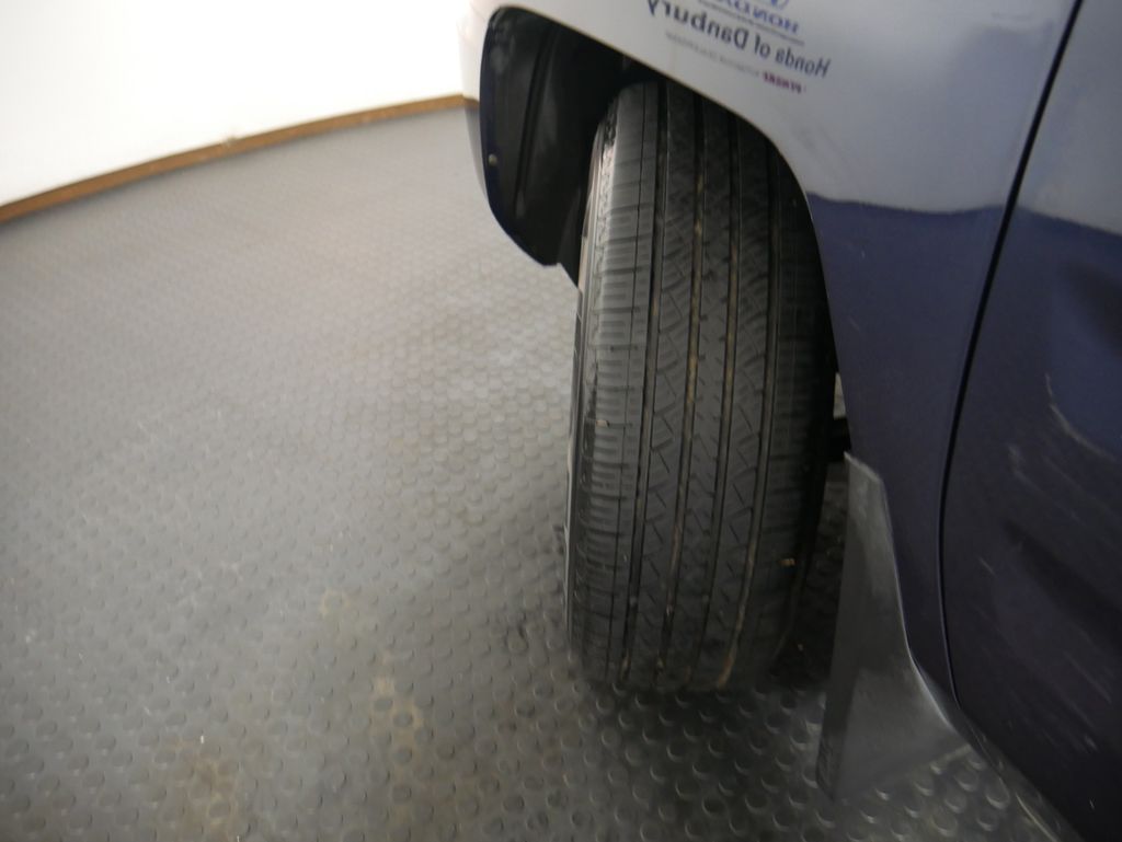 Thumbnail: 2011 Honda Ridgeline - 16