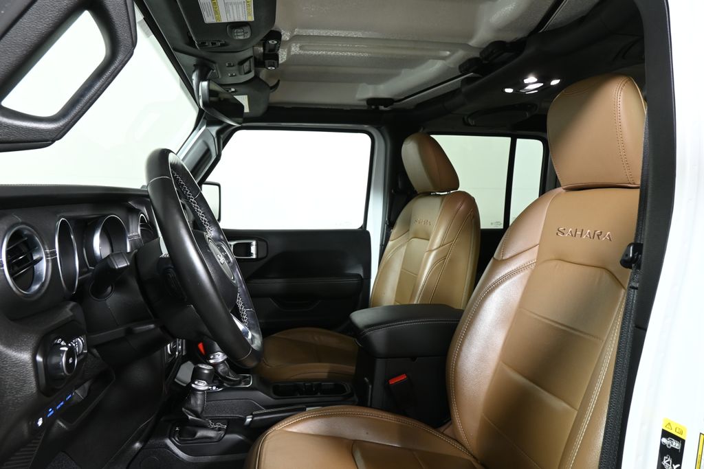 Thumbnail: 2021 Jeep Wrangler - 15