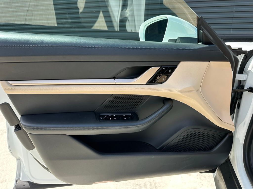 2020 Porsche Taycan 4S 14