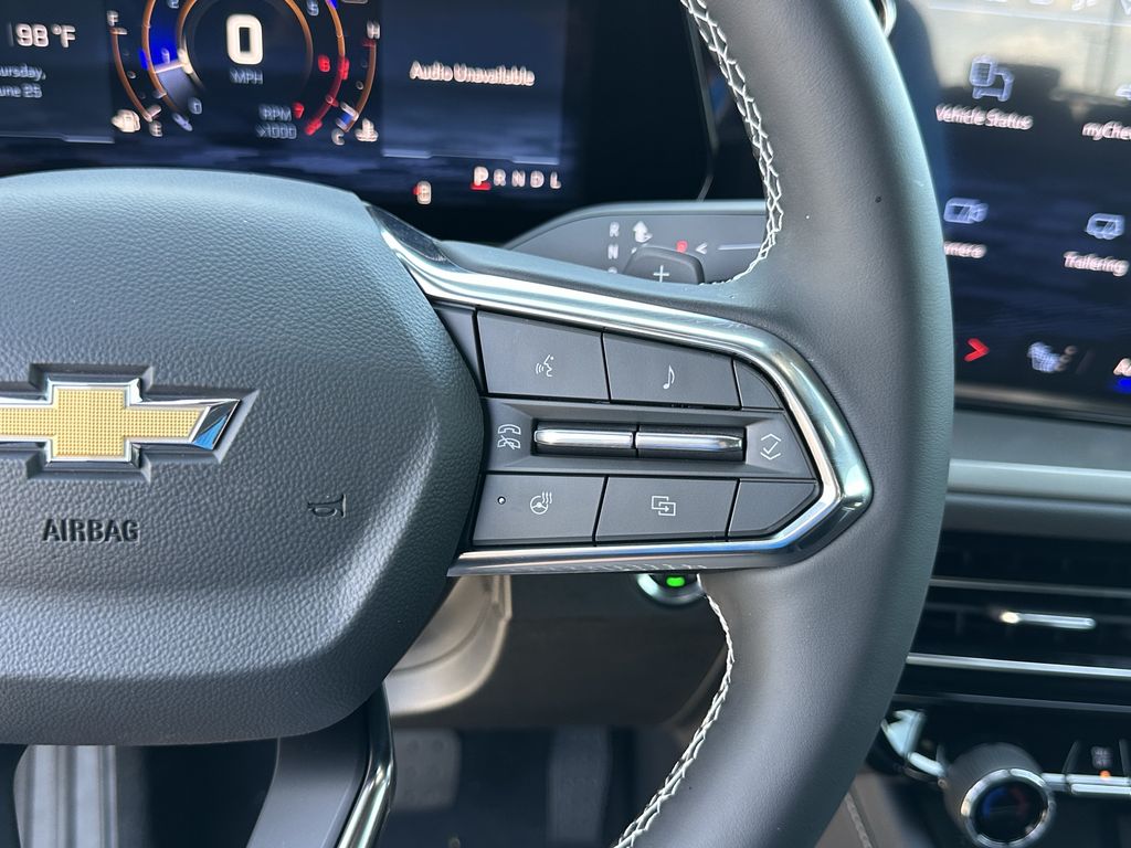 new 2026 Chevrolet Traverse car, priced at $38,295