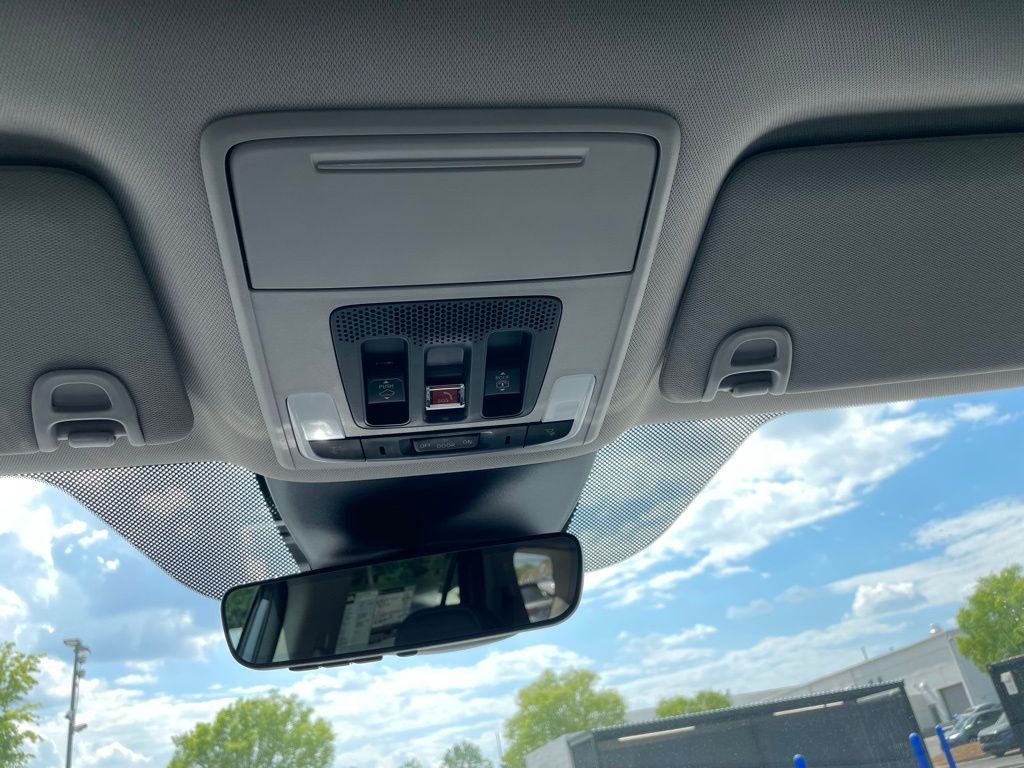 Thumbnail: 2026 Honda Pilot - 16