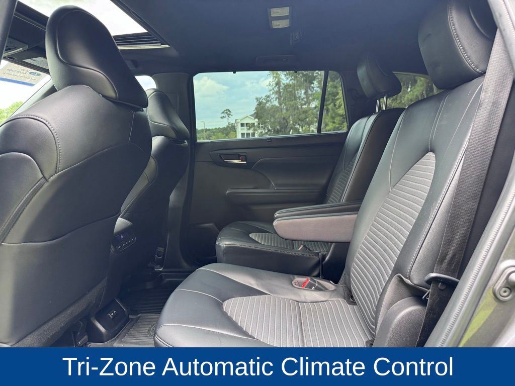 2022 Toyota Highlander XSE