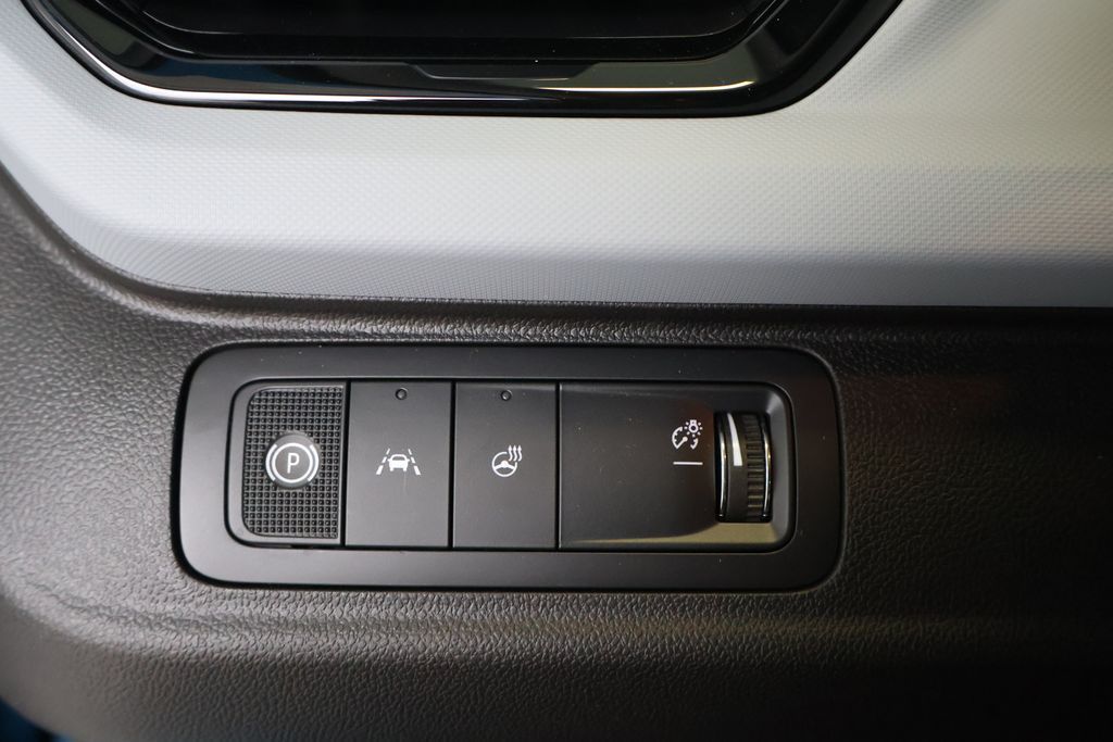 Thumbnail: 2027 Chevrolet Bolt EV - 17