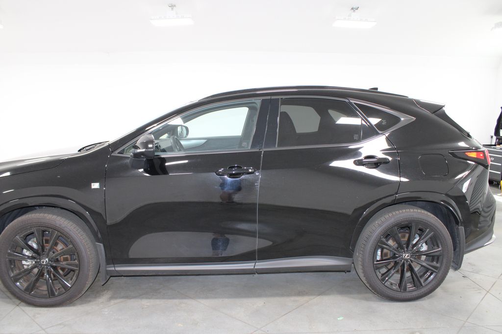 View vehicle photo 6