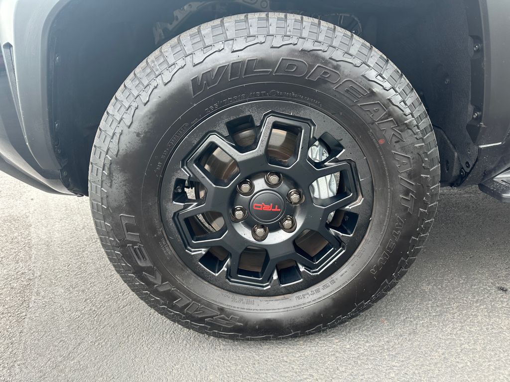 2025 Toyota 4Runner TRD Off-Road