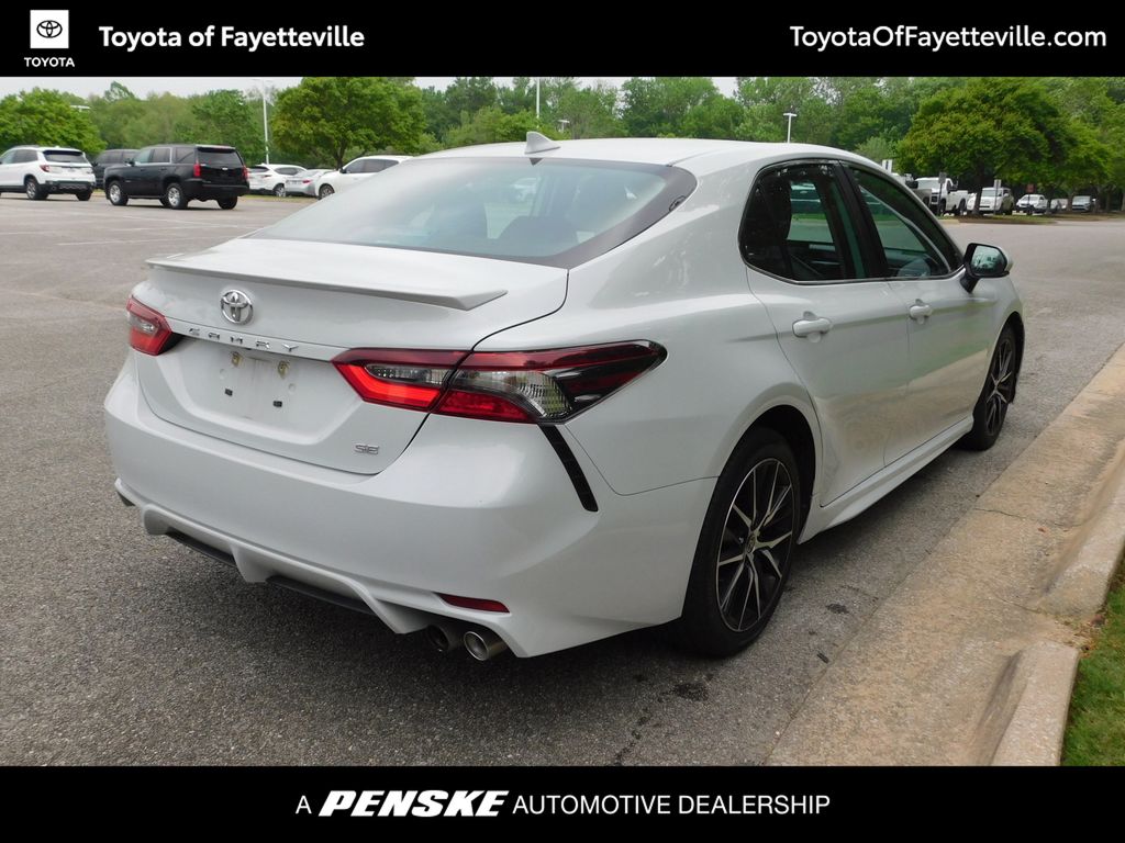 2023 Toyota Camry SE 4