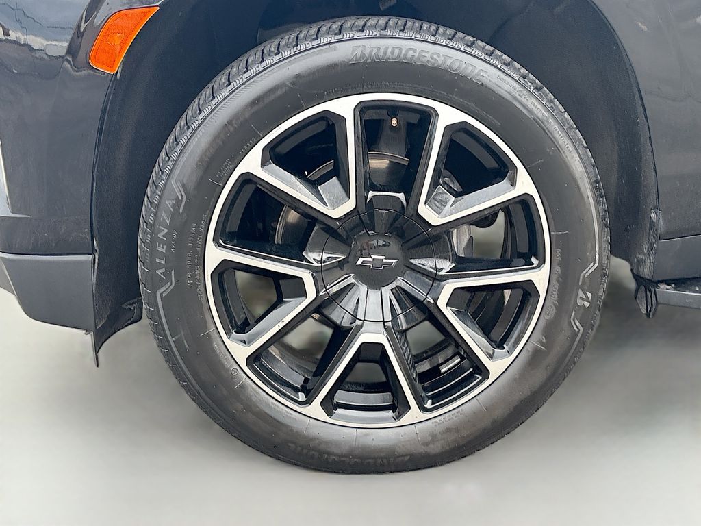 Used 2023 Black Chevrolet RST image 33