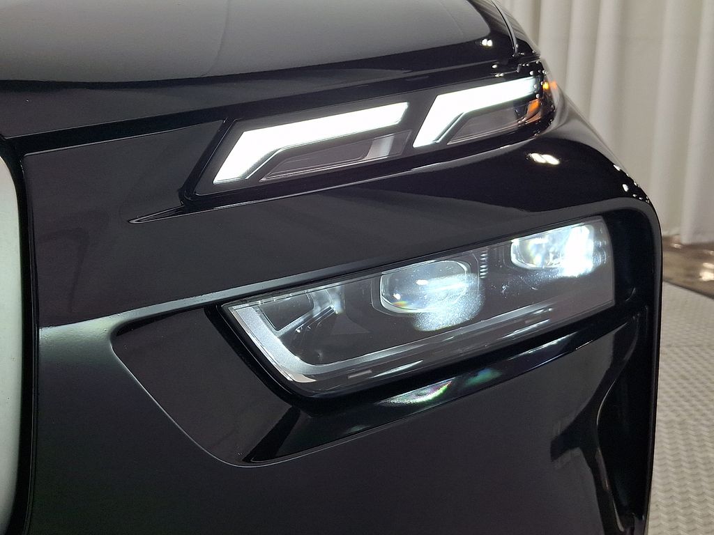 Thumbnail: 2024 BMW X7 - 9