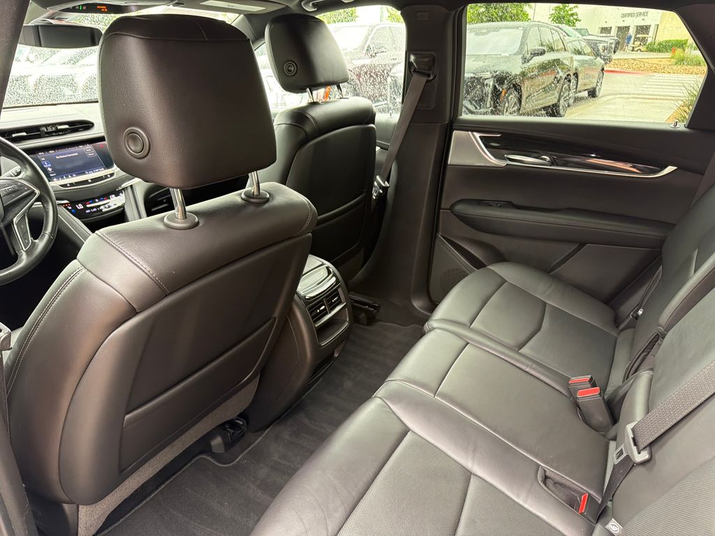 Used 2020 Silver Cadillac Premium Luxury image 37