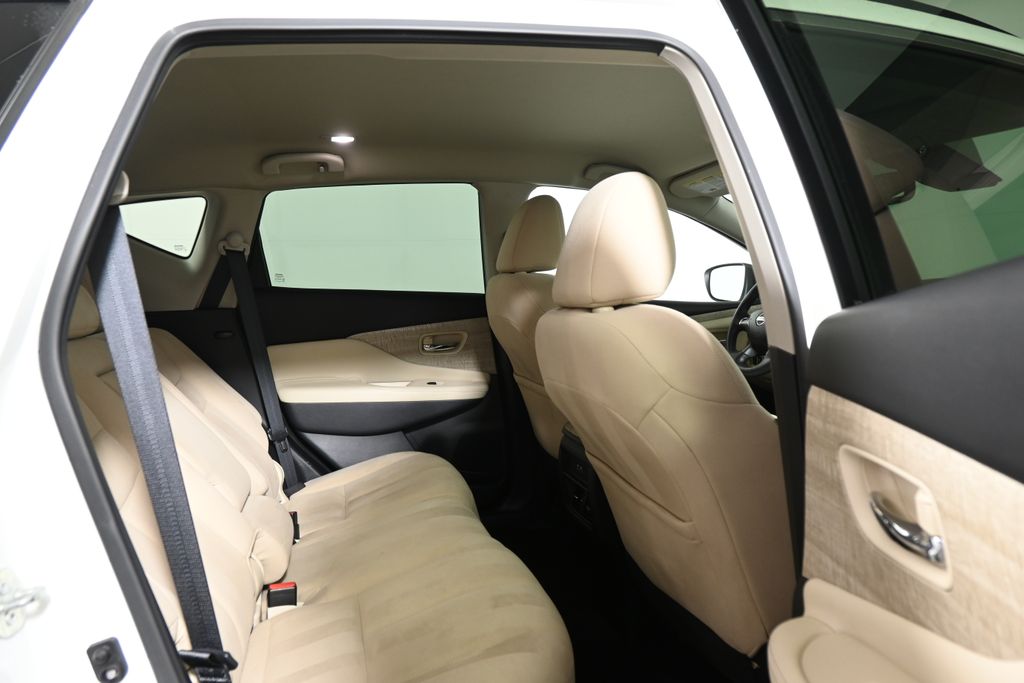 Thumbnail: 2020 Nissan Murano - 25