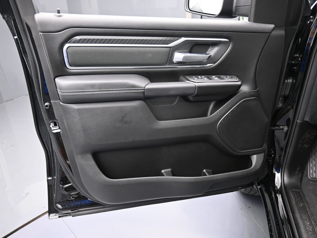 New 2026 Diamond Black Crystal Pearlcoat Ram Big Horn/Lone Star image 12