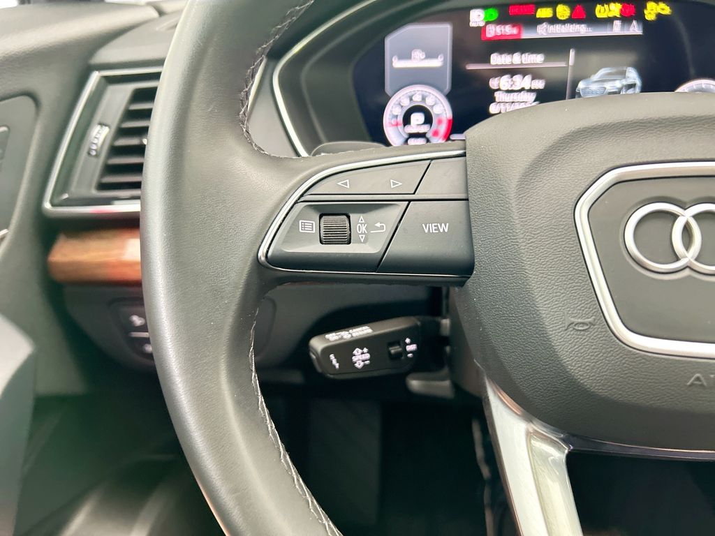 Thumbnail: 2023 Audi Q5 - 11