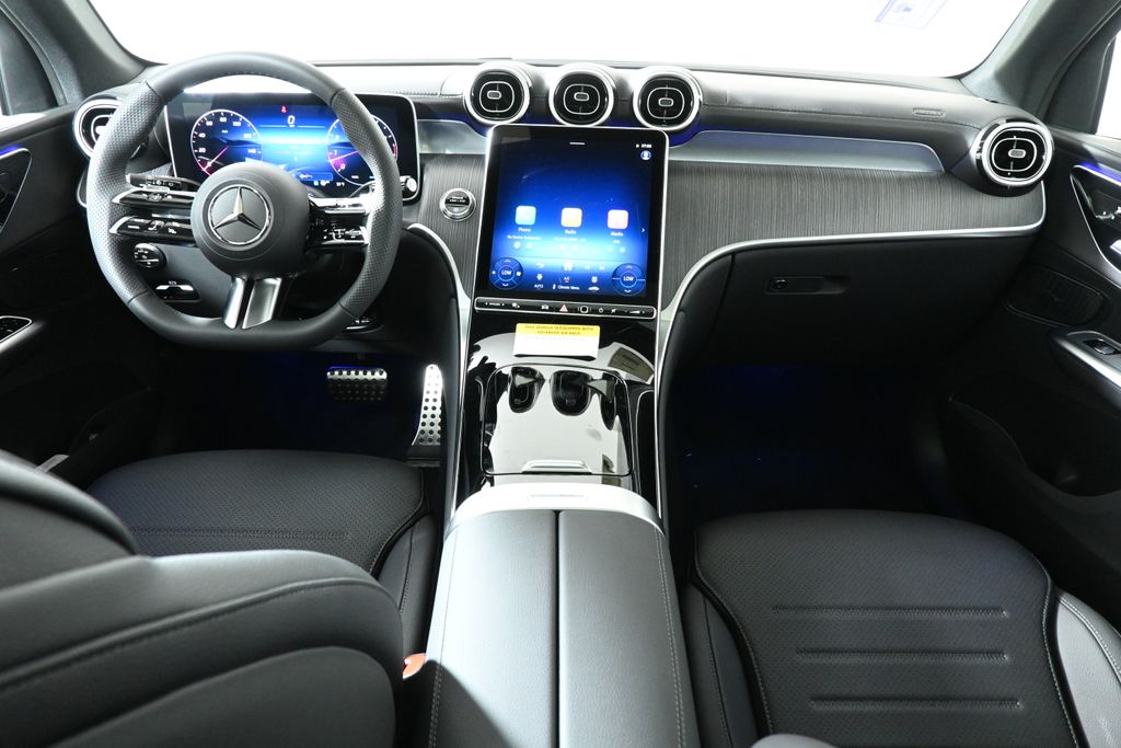 2025 Mercedes-Benz GLC 300 4