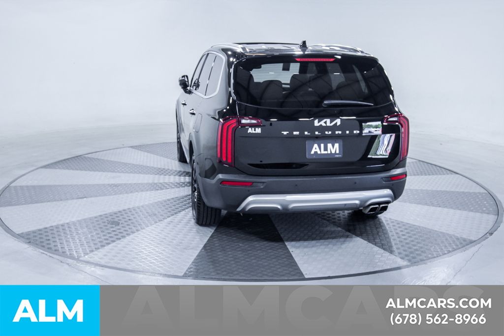 Used 2022 Black Kia SX image 8
