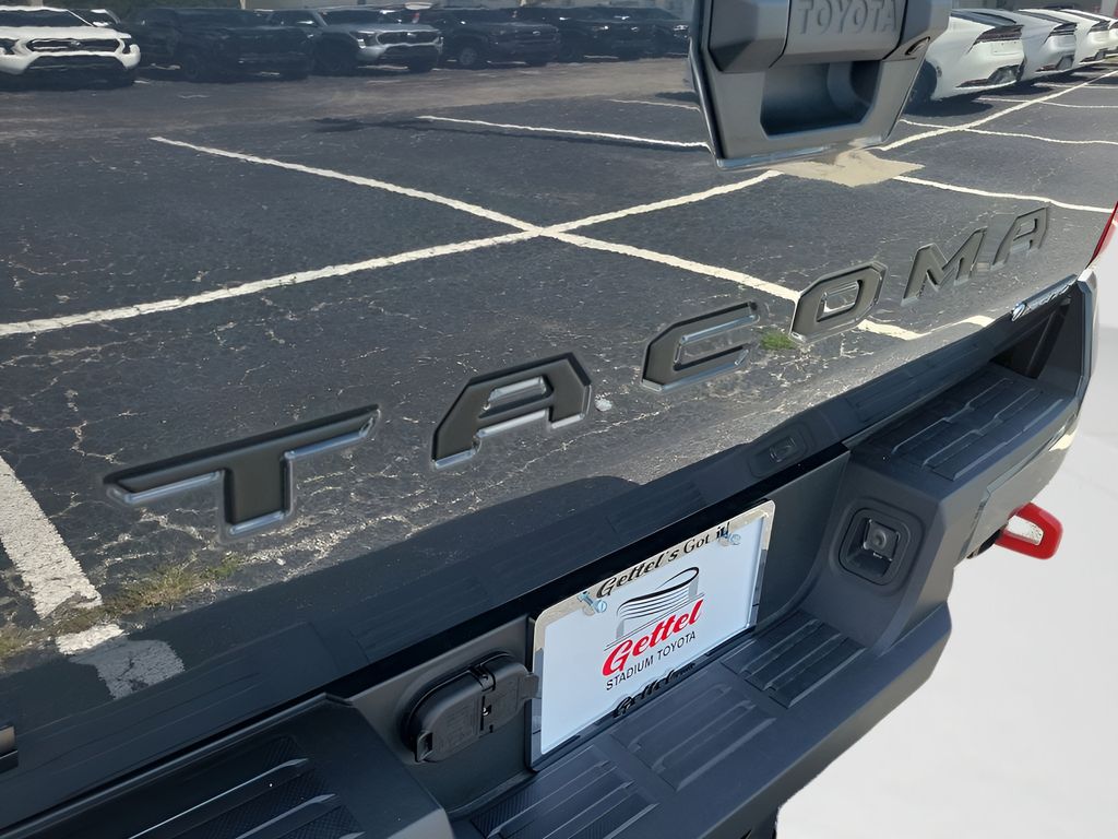 2025 Toyota Tacoma TRD Off Road - Photo 5