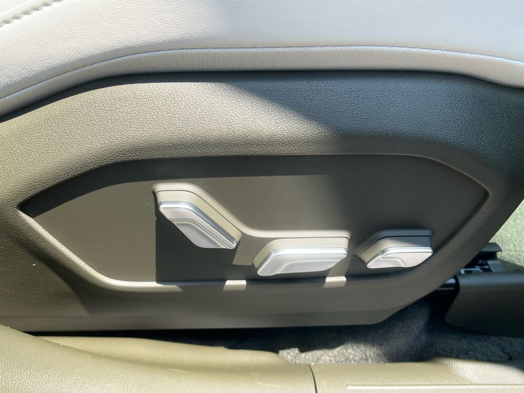 2025 Hyundai Santa Fe Calligraphy photo 15