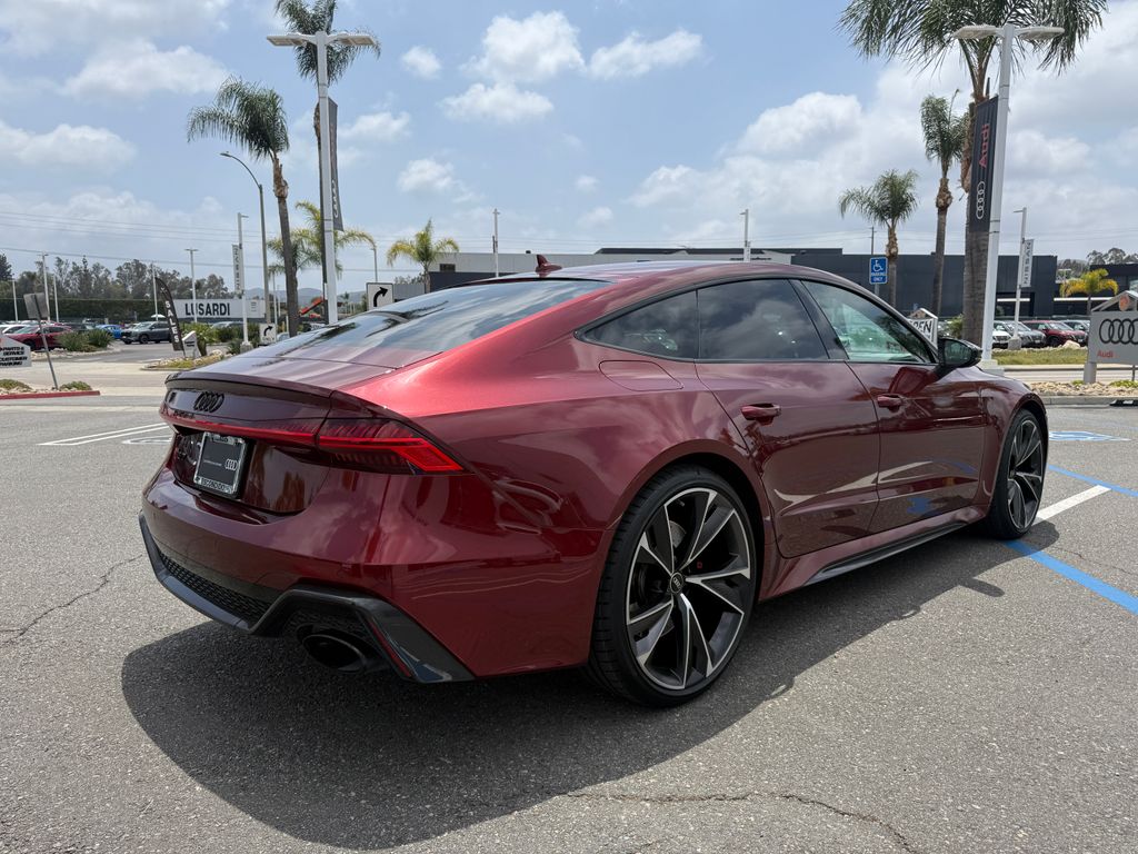 Thumbnail: 2023 Audi RS 7 - 5