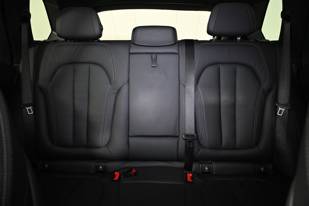 Thumbnail: 2022 BMW X5 - 25