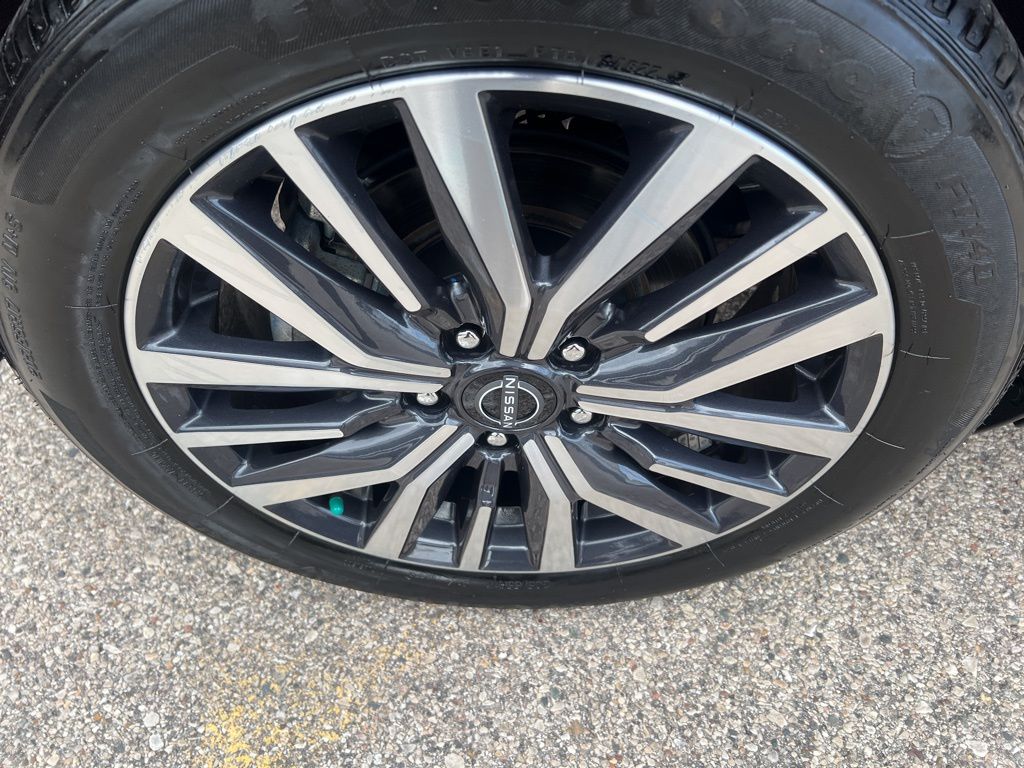 2022 Nissan Kicks SV photo