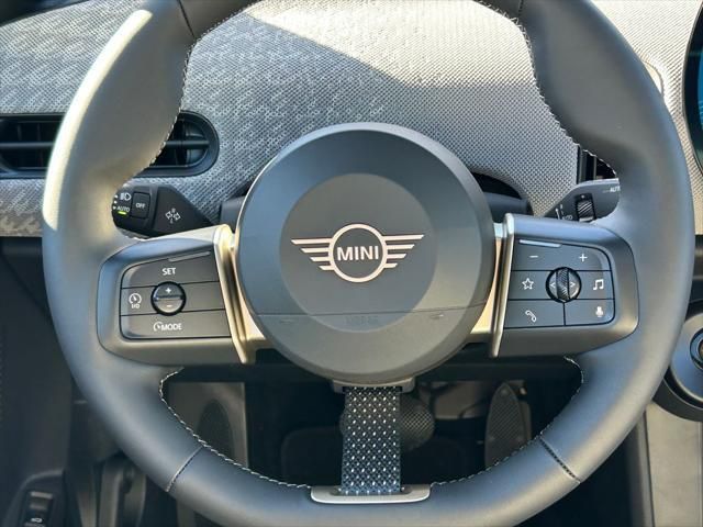 Thumbnail: 2026 MINI Cooper - 18