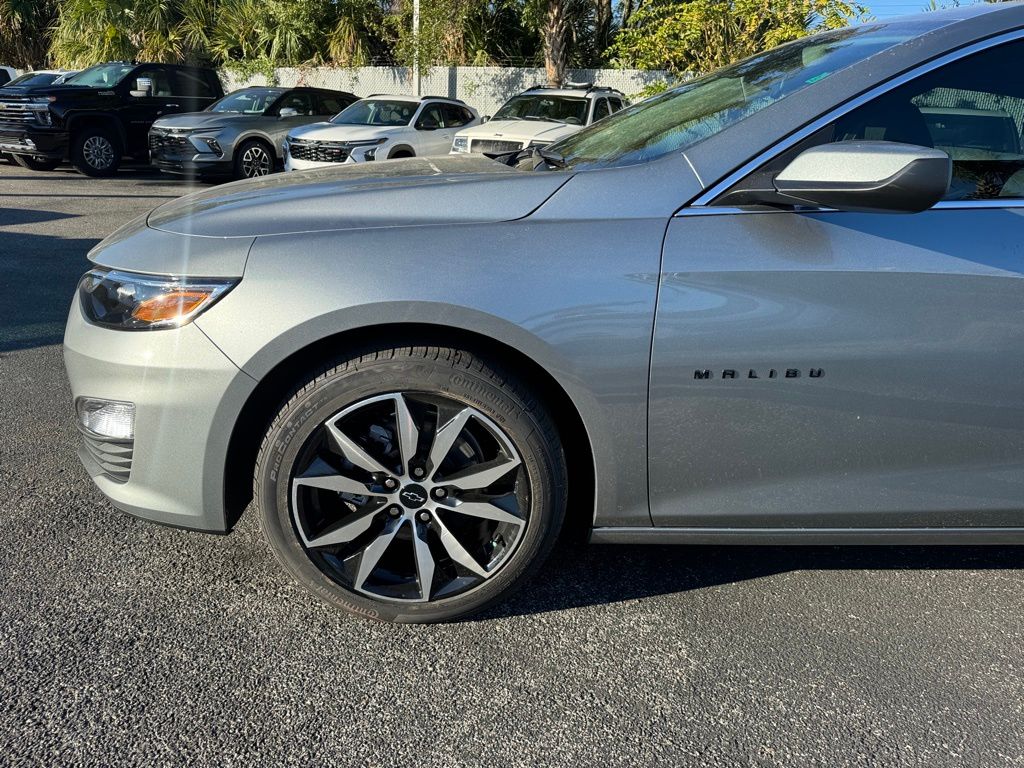 2025 Chevrolet Malibu RS 11