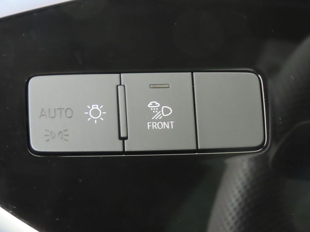 Thumbnail: 2025 Audi Q3 - 20