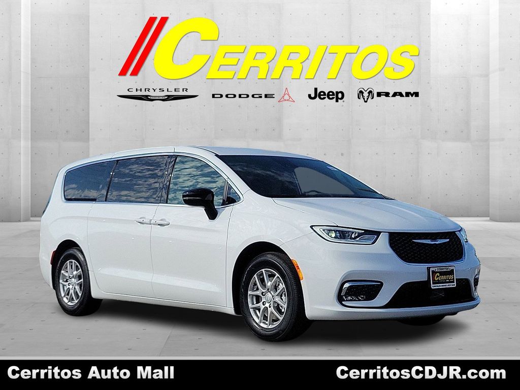 2026 Chrysler Pacifica Select FWD