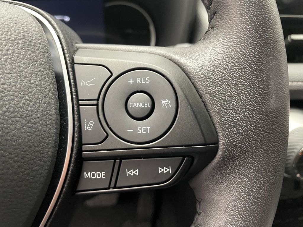 Thumbnail: 2025 Toyota RAV4 - 23