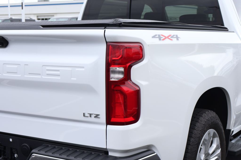 2023 Chevrolet Silverado 1500 LTZ 8