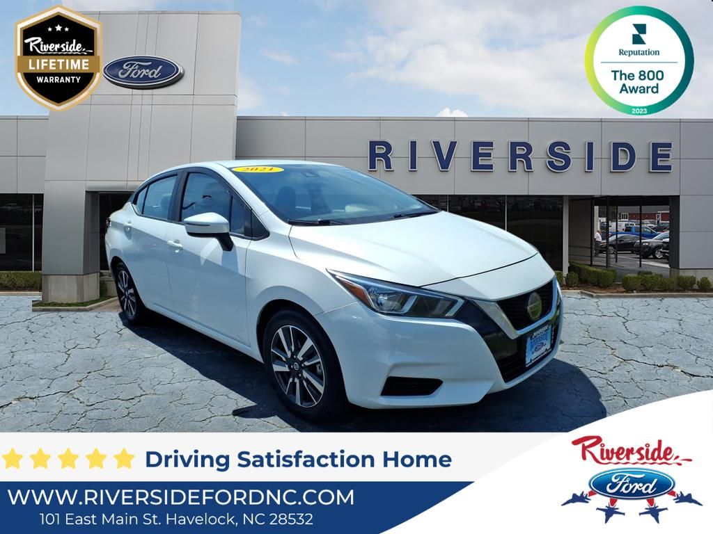 Aspen White TriCoat Pearl 2021 Nissan Versa SV FWD Sedan Front-Wheel Drive Continuously Variable Transmission