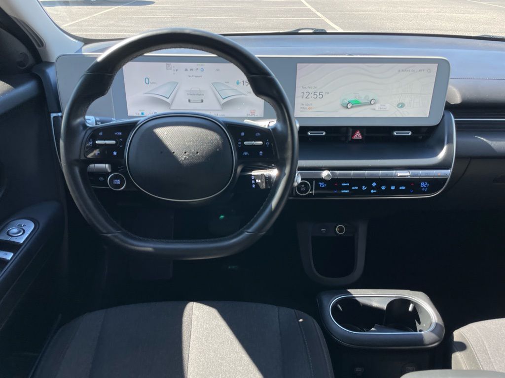 Thumbnail: 2023 Hyundai Ioniq 5 - 11