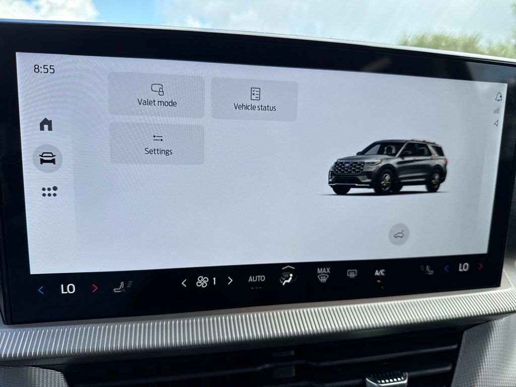 2025 Ford Explorer photo 19