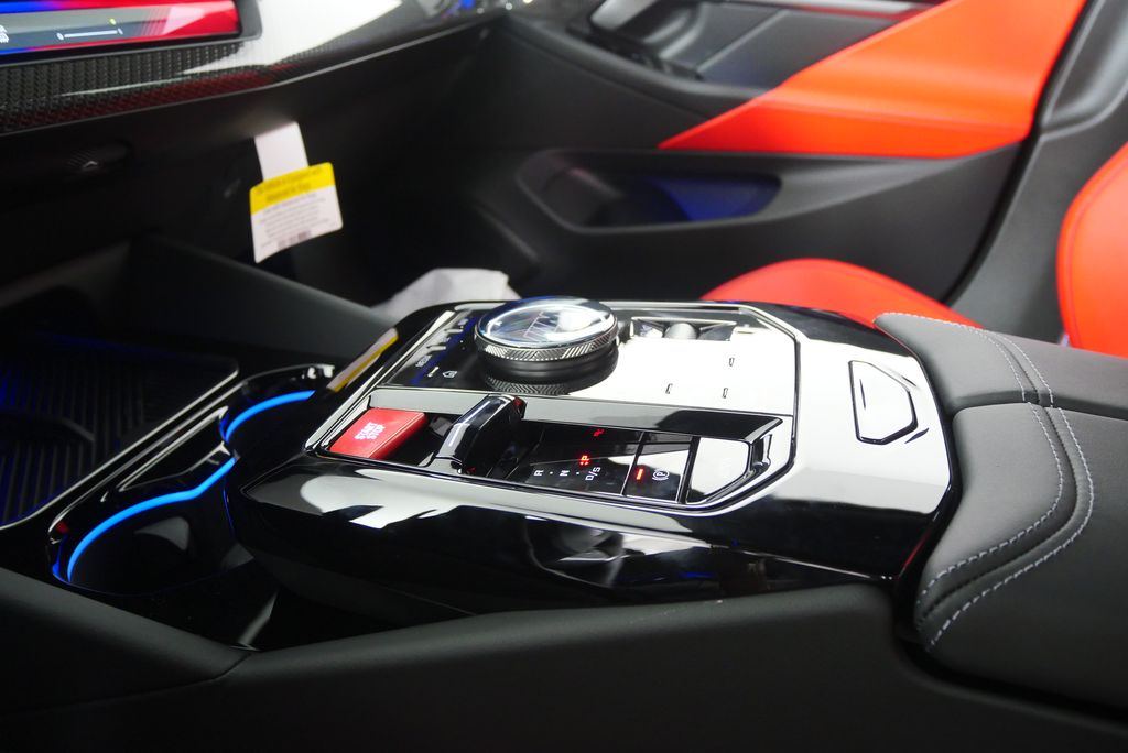 Thumbnail: 2026 BMW M5 - 30