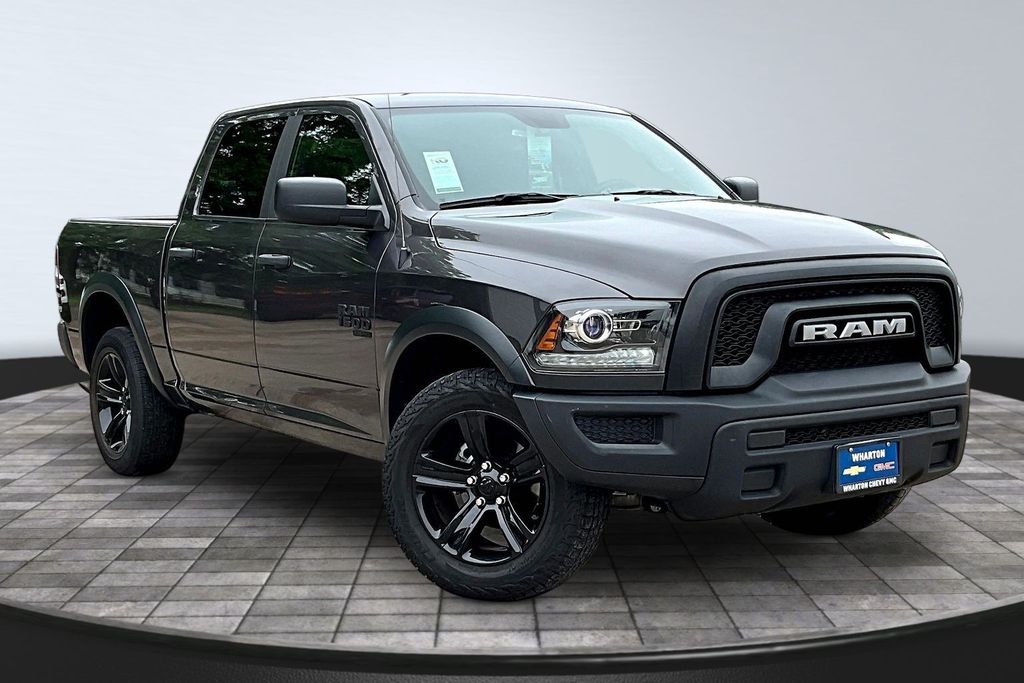 2024 Ram 1500 Classic Warlock - 3