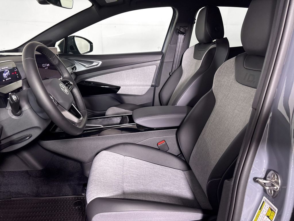 2025 Volkswagen ID.4 Pro